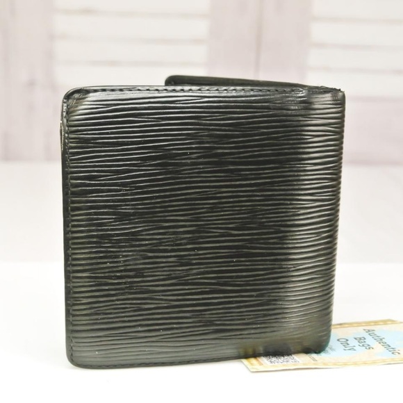 Louis Vuitton Epi Leather Bifold Wallet - Picture 2 of 6
